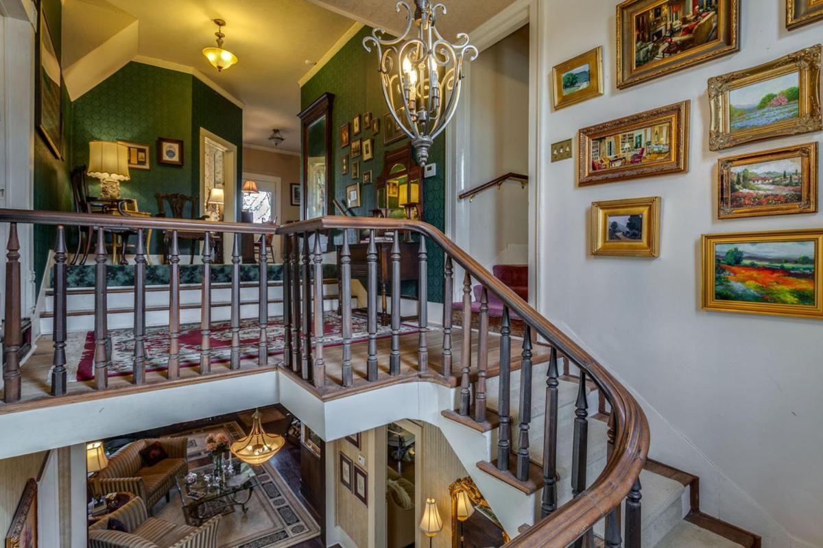 Four Winds Victorian Venue & Suites Bonham Екстериор снимка