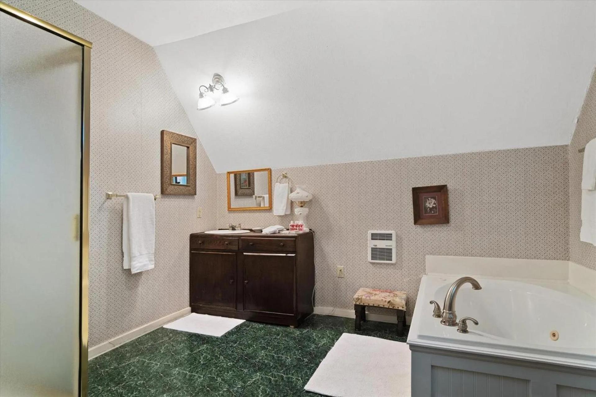 Four Winds Victorian Venue & Suites Bonham Стая снимка